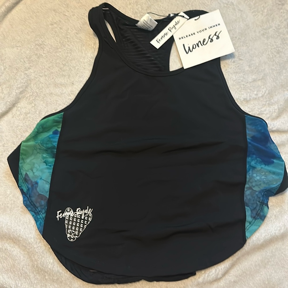 Femme Royale Flowy Crop Tank Medium